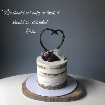 custom wedding anniversary cake