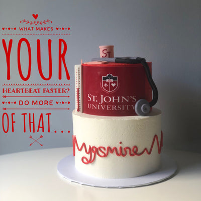 Custom St.John's University graduation cake